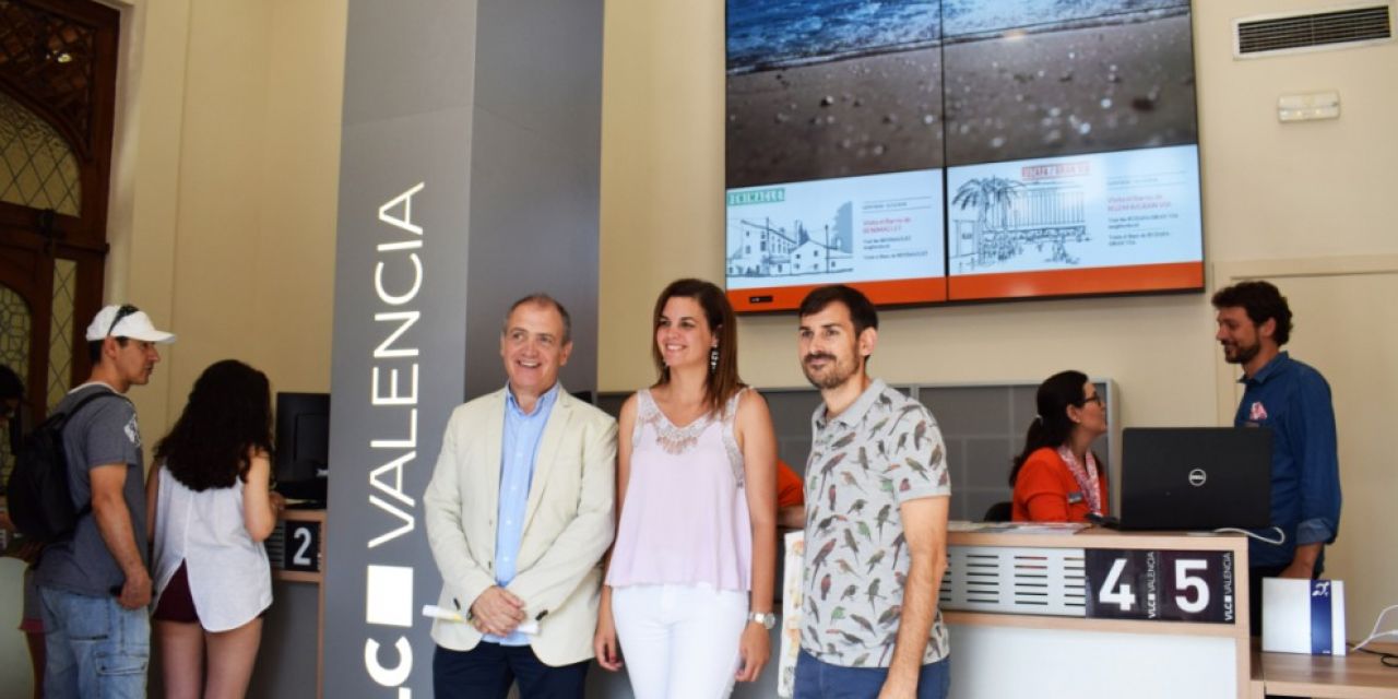  El Ayuntamiento de València abre una Oficina de Turismo de vanguardia en su propio edificio